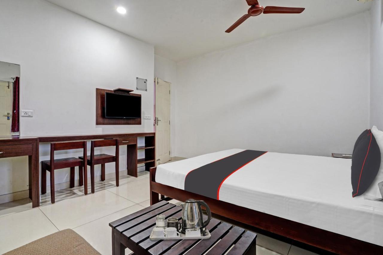 Collection O White House Pearl Hotel Kochi Luaran gambar